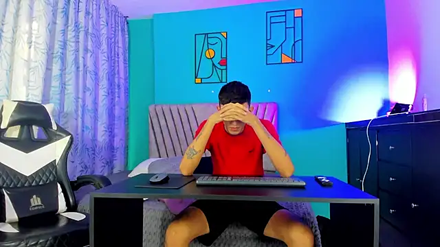 Maikol Ortiz online show from April 20, 12:19 pm