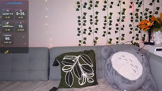 EmmyBell  online show from October 21, 11:33 am