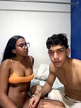 Snapshot of Andres-Andrea1922 chatting on September 19, 8:38 am Andres-Andrea1922 online show from September 19, 8:38 am