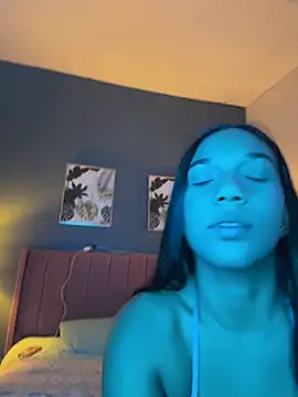 Snapshot of Andres-Andrea1922 chatting on October 3, 9:39 am Andres-Andrea1922 online show from October 3, 9:39 am