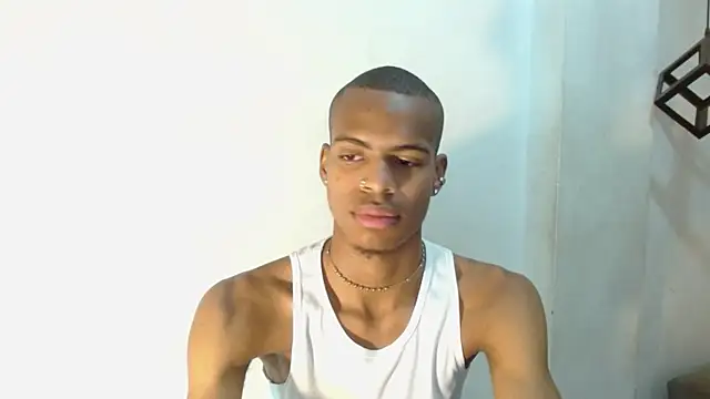 criss zuri online show from October 9, 11:30 am