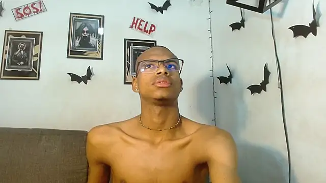 criss zuri online show from October 30, 11:22 am