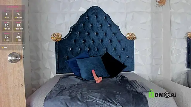 Snapshot of _mia_milf_ chatting on September 14, 2:44 am mia milf online show from September 14, 2:44 am