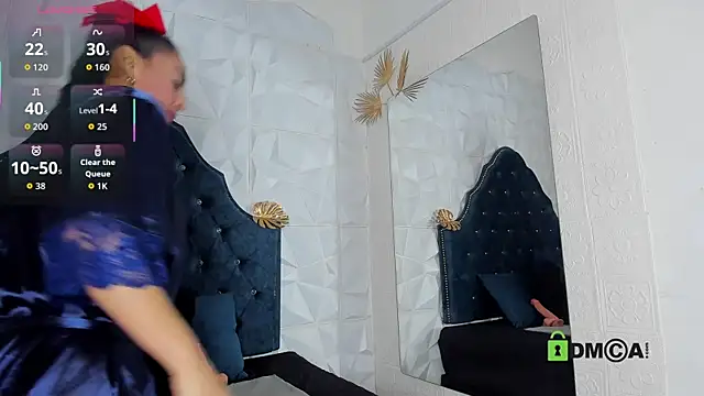 Snapshot of _mia_milf_ chatting on October 4, 3:48 am mia milf online show from October 4, 3:48 am