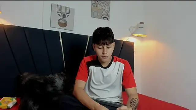 zeusapollofuck online show from November 12, 10:52 pm