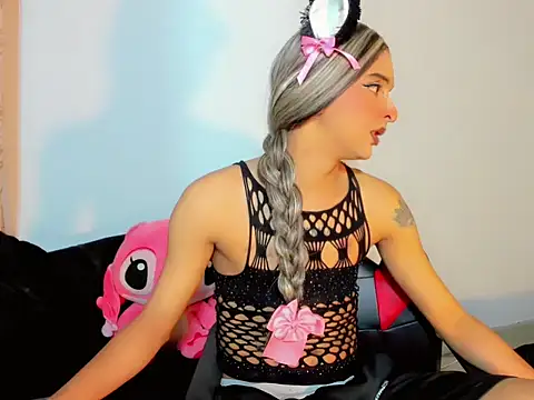 MIA HOT23CM S7S online show from October 10, 1:54 pm