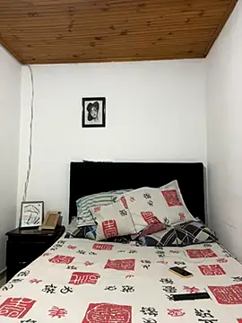 coupledesire18 online show from October 30, 12:12 am