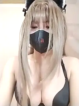 Snapshot of Helen69x chatting on December 20, 2:57 pm Helen69x online show from December 20, 2:57 pm