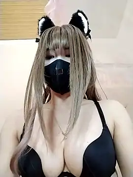 Snapshot of Helen69x chatting on January 12, 6:07 am Helen69x online show from January 12, 6:07 am