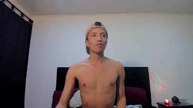 Snapshot of mhatias_ chatting on November 26, 7:09 am mhatias online show from November 26, 7:09 am