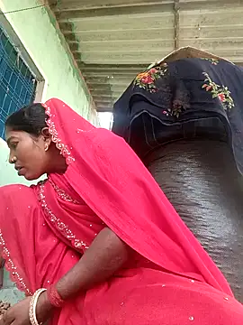 Snapshot of Jivika_Jaiswal chatting on October 17, 2:04 am Jivika Jaiswal online show from October 17, 2:04 am