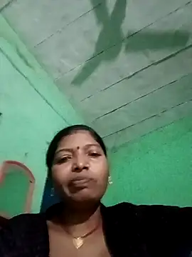 Snapshot of Jivika_Jaiswal chatting on November 16, 1:11 am Jivika Jaiswal online show from November 16, 1:11 am