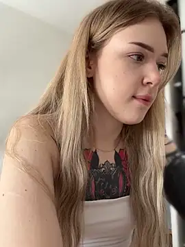 elliss  online show from September 19, 7:21 am