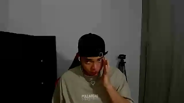 Axel-Latin-Boy online show from October 2, 11:56 pm