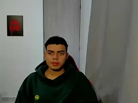 Axel-Latin-Boy online show from October 11, 6:39 pm