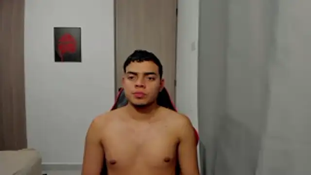 Axel-Latin-Boy online show from October 19, 9:59 pm