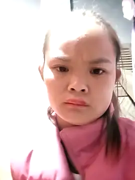 xinhxinhcute online show from September 11, 10:32 pm