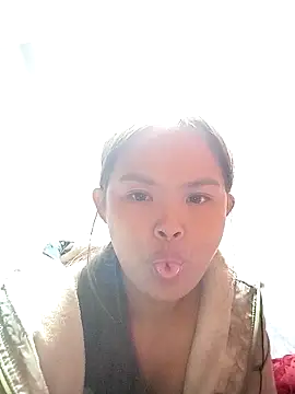 xinhxinhcute online show from December 2, 11:15 am