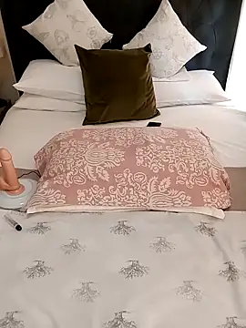 Creamy Chocolatex online show from March 26, 7:03 am