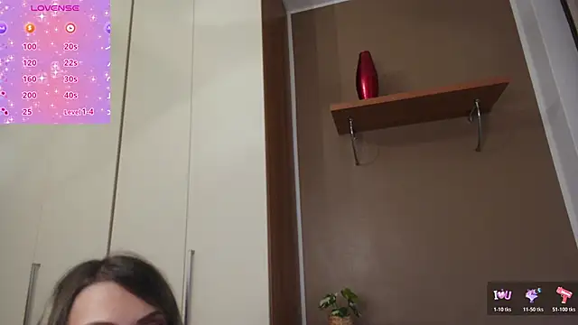 Snapshot of ScarletVerdi chatting on November 10, 7:40 am ScarletVerdi online show from November 10, 7:40 am