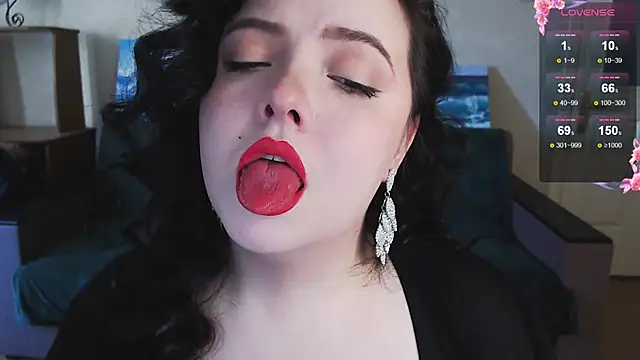 EmillyBones online show from February 18, 9:38 am