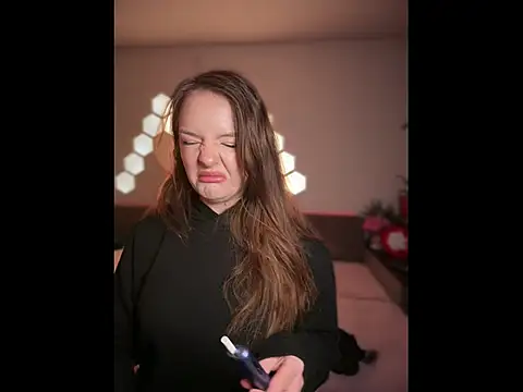 -Meowy- online show from February 28, 4:41 pm