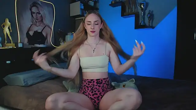 Snapshot of Dana__Whitttte chatting on November 17, 1:28 pm Dana Whitttte online show from November 17, 1:28 pm