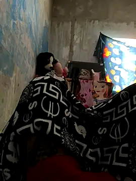 Snapshot of FromVnz chatting on November 17, 1:06 pm FromVnz online show from November 17, 1:06 pm