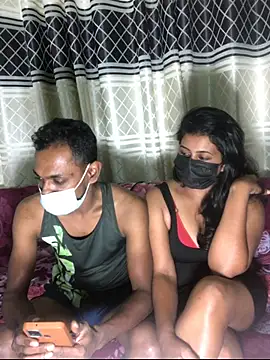 Snapshot of funcouplesl chatting on December 19, 4:47 pm funcouplesl online show from December 19, 4:47 pm