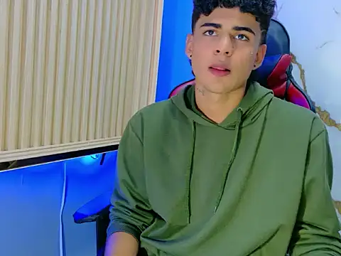 LukasJonssS online show from October 16, 7:48 pm