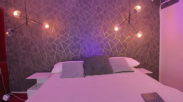 jazlin angels online show from October 19, 6:47 am