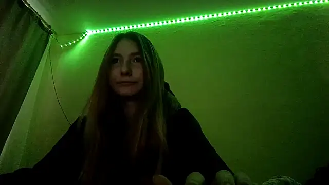 Nymera flare online show from November 19, 6:35 am