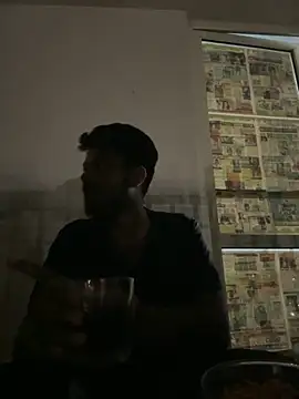 Snapshot of MeekBatgirl chatting on September 22, 5:37 pm MeekBatgirl online show from September 22, 5:37 pm