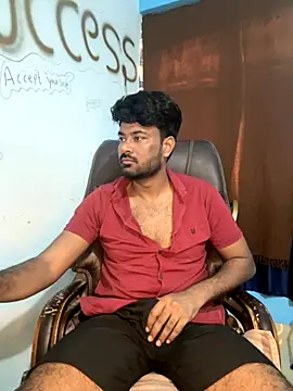 Snapshot of MeekBatgirl chatting on November 11, 3:39 am MeekBatgirl online show from November 11, 3:39 am