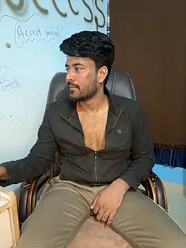 Snapshot of MeekBatgirl chatting on November 22, 4:28 pm MeekBatgirl online show from November 22, 4:28 pm