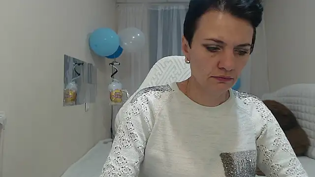 Snapshot of AvaSaturnian chatting on September 24, 6:17 am AvaSaturnian online show from September 24, 6:17 am