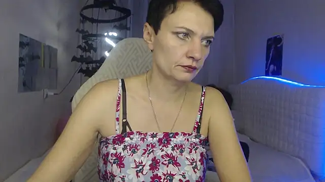 Snapshot of AvaSaturnian chatting on October 14, 12:17 pm AvaSaturnian online show from October 14, 12:17 pm