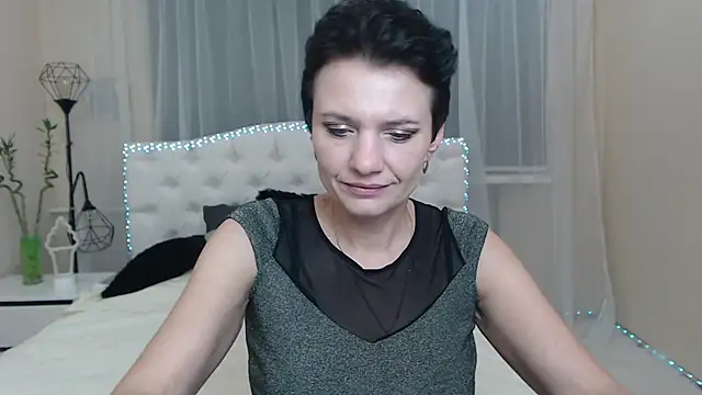 Snapshot of AvaSaturnian chatting on November 7, 1:22 pm AvaSaturnian online show from November 7, 1:22 pm