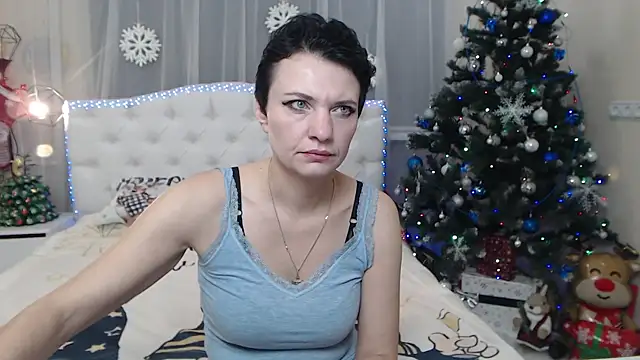 Snapshot of AvaSaturnian chatting on November 30, 8:29 am AvaSaturnian online show from November 30, 8:29 am