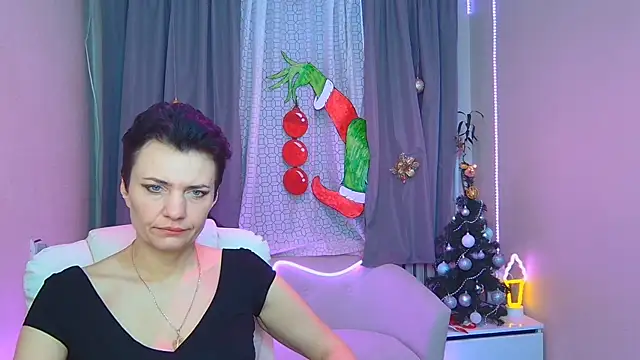 AvaSaturnian online show from January 11, 7:57 am