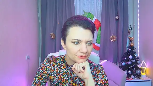 AvaSaturnian online show from January 13, 8:19 am