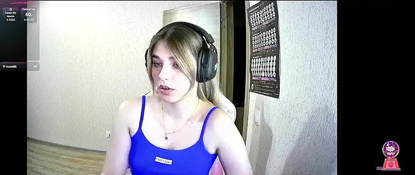 Snapshot of Kris_Moss chatting on October 13, 10:10 pm Kris Moss online show from October 13, 10:10 pm