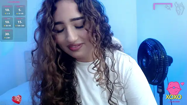 Snapshot of sasha_17_ chatting on September 25, 5:16 pm sasha 17 online show from September 25, 5:16 pm