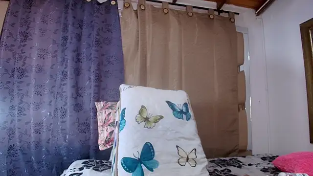 sweegirl69 online show from October 12, 12:04 pm