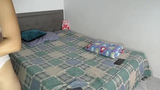 Snapshot of Celestte_Dior chatting on November 4, 3:00 pm Celestte Dior online show from November 4, 3:00 pm