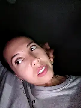 Snapshot of MiaForever1 chatting on October 27, 2:15 am MiaForever1 online show from October 27, 2:15 am