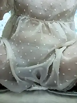 Snapshot of YukiLy chatting on October 9, 11:41 am YukiLy online show from October 9, 11:41 am