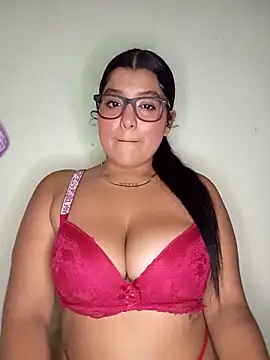 Snapshot of Cat_Hot_Party chatting on October 6, 11:57 pm Cat Hot Party online show from October 6, 11:57 pm