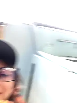 Snapshot of Clavelnegro chatting on December 3, 9:24 pm Clavelnegro online show from December 3, 9:24 pm