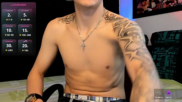 Snapshot of Sebas_maverick chatting on November 25, 11:38 pm Sebas maverick online show from November 25, 11:38 pm